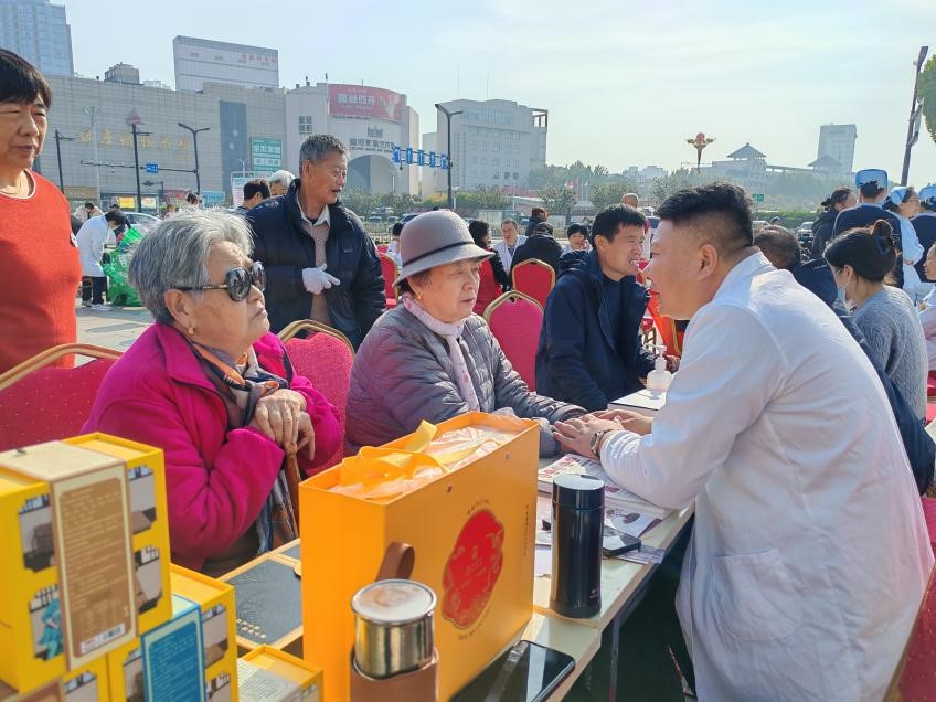 1764835421307677.jpg 3.jpg