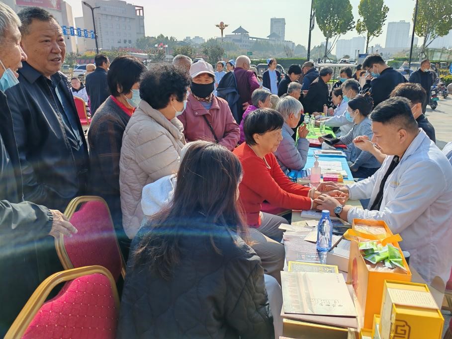 1764835428115553.jpg 4.jpg